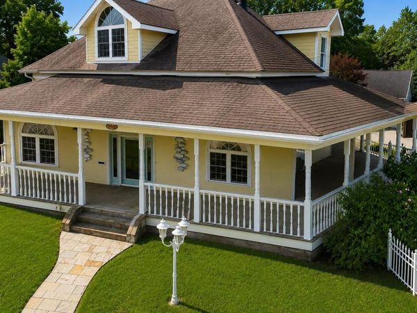 1043 Clinton Street, Arkadelphia, AR 71923