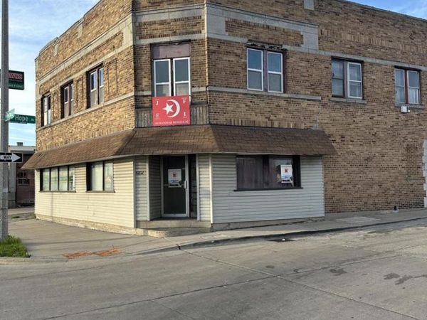 4202 N Teutonia AVENUE, Milwaukee, WI 53209