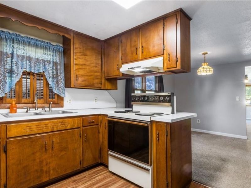 6140 Georgia Road, Nashport, OH 43830 Photo 10