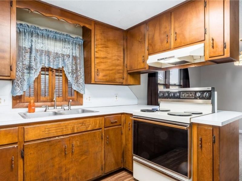 6140 Georgia Road, Nashport, OH 43830 Photo 8