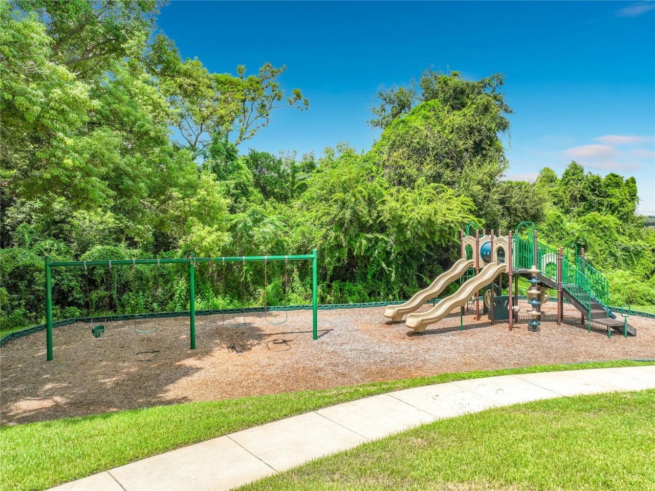 912 Magnolia Blossom Court , Apopka, FL 32712 Photo