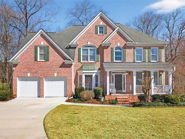 1524 Lake Heights Circle , Dacula, GA 30019