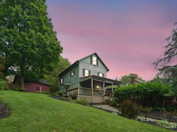 405 1/2 W Maple St Street , Granville, OH 43023