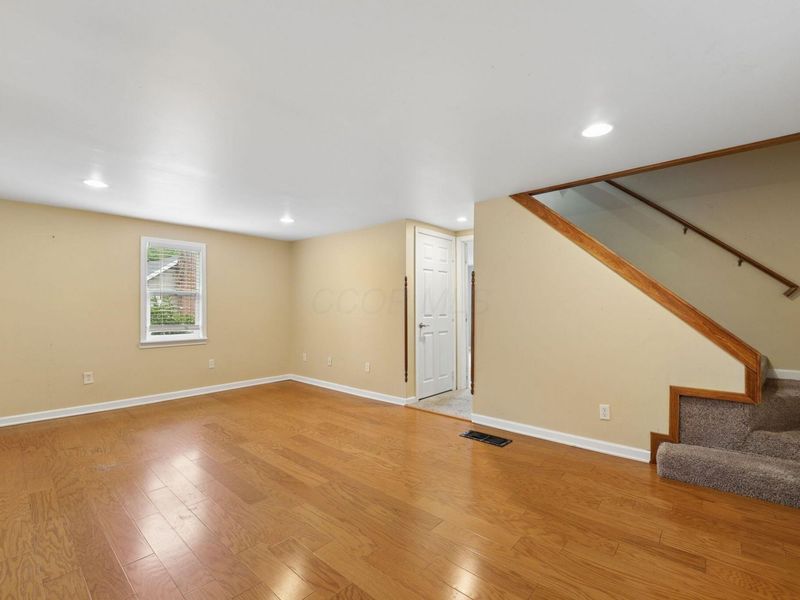 405 1/2 W Maple St Street, Granville, OH 43023 Photo 27