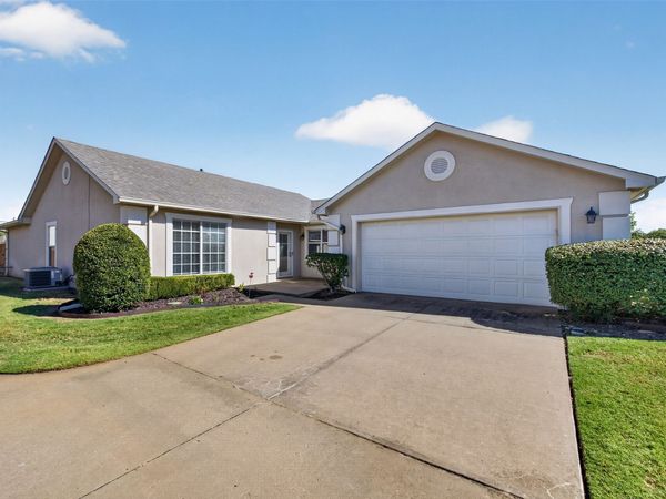8311 S 84th East Place , Tulsa, OK 74133