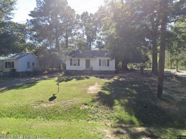 959 Combs Street, Jackson, MS 39204
