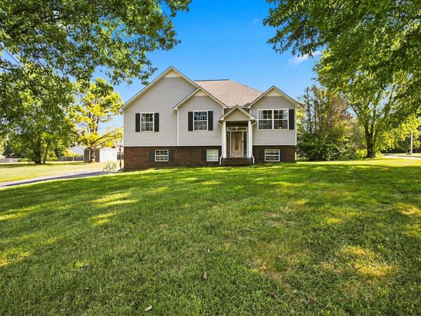 2408 Lakeshore Dr, Spring Hill, TN 37174
