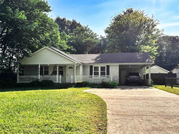 316 Crown St, Florence, AL 35630