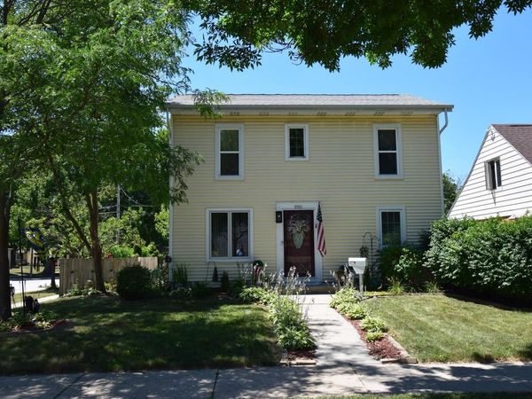 3701 N 97th STREET, Milwaukee, WI 53222