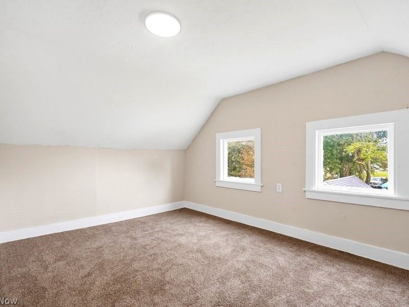 2121 10th Street SW, Akron, OH 44314 Photo 17