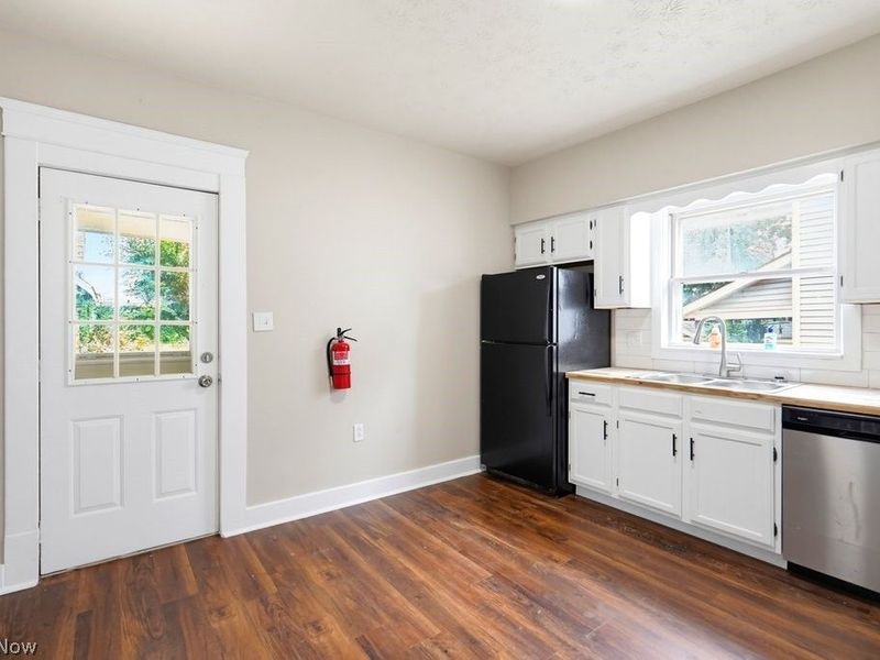 2121 10th Street SW, Akron, OH 44314 Photo 6