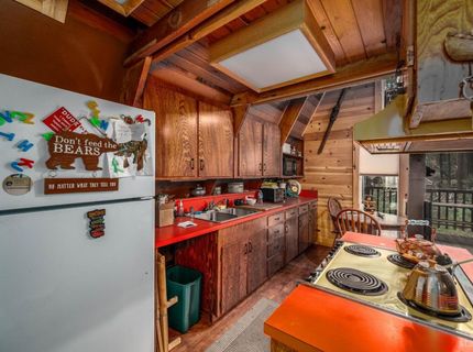 1750 Spring Creek Road, Unit 18, South Lake Tahoe, CA 96150 Photo
