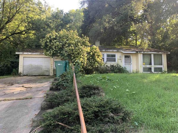 219 Kings Court, Mishawaka, IN 46544