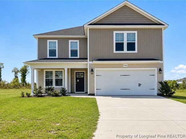 4050 Racking Horse Road , Hope Mills, NC 28348