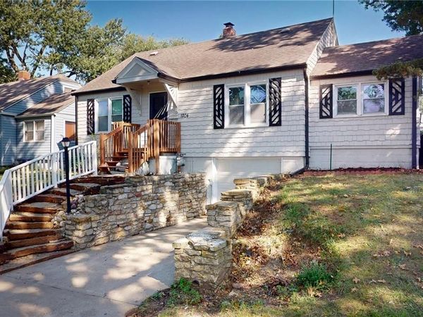 1204 Olive Street, Leavenworth, KS 66048