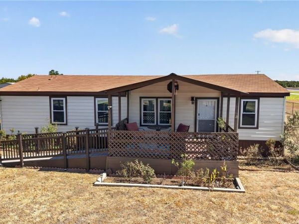 100 Hillside Drive , Troy, TX 76579