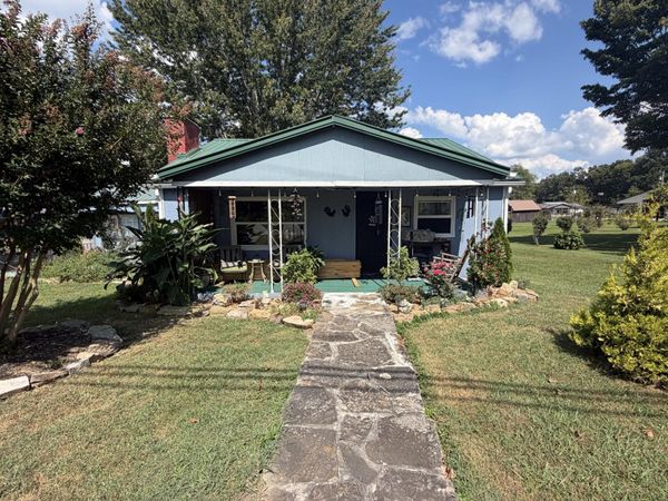 6870 Highway 108 , Whitwell, TN 37397