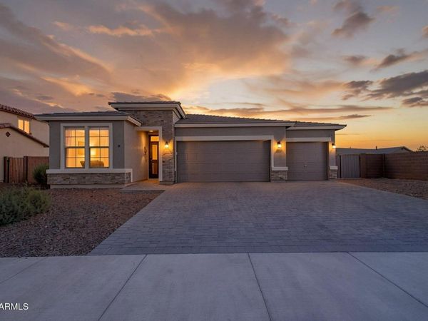 18025 W HILTON Avenue, Goodyear, AZ 85338