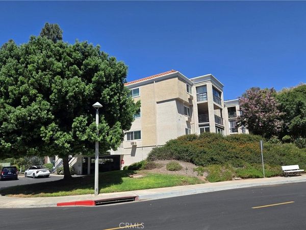 5499 Paseo Del Lago W, Unit 2H, Laguna Woods, CA 92637