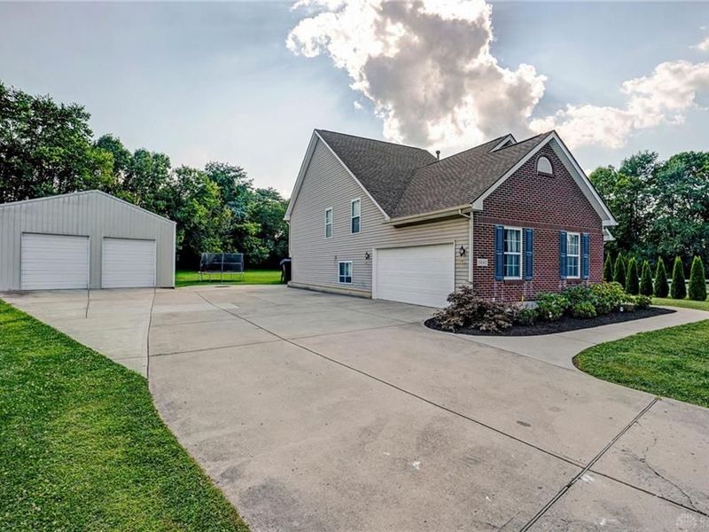 5045 Spice Court, Lebanon, OH 45036 Photo 2