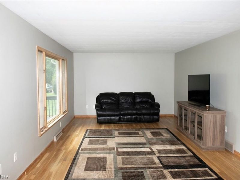 1575 Niles Cortland Road NE, Warren, OH 44484 Photo 9