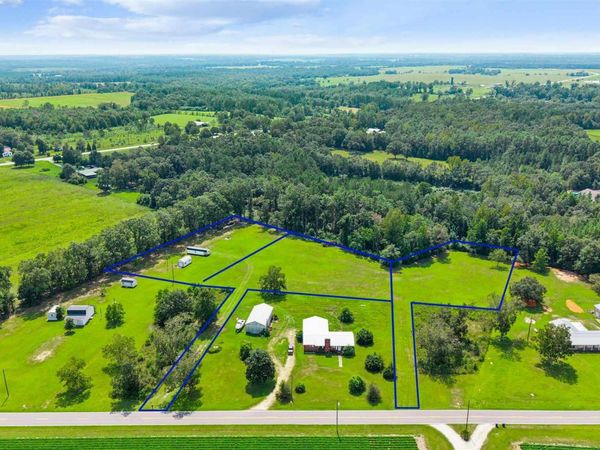 5587 Pine Forest Rd, Mcdavid, FL 32568