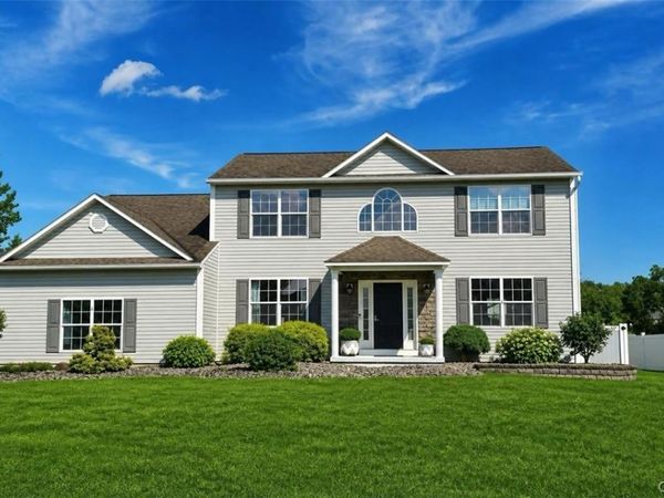 8332 Moyer Carriage , Cicero, NY 13039