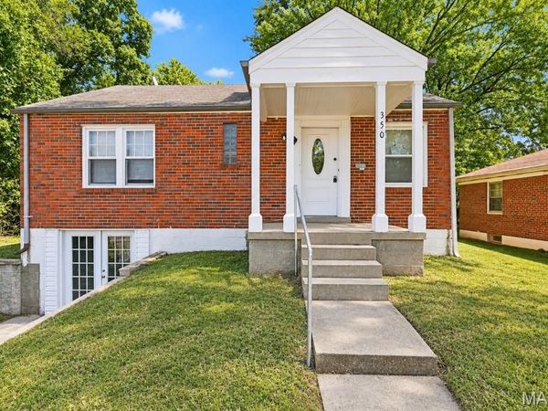 350 N New Florissant Road , St Louis, MO 63031