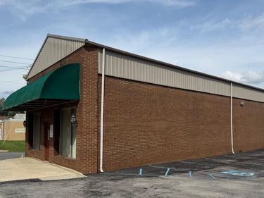 458 Main Street, Russell Springs, KY 42642