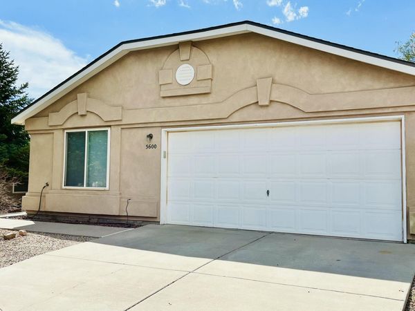 5600 Mesa Ridge Road NW, Albuquerque, NM 87114