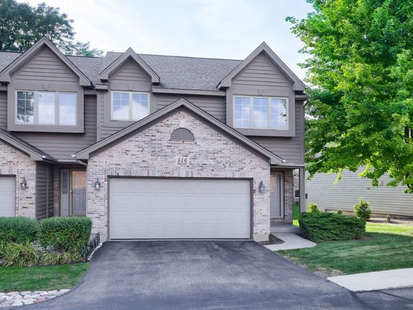 516 Silver Aspen Circle, Crystal Lake, IL 60014