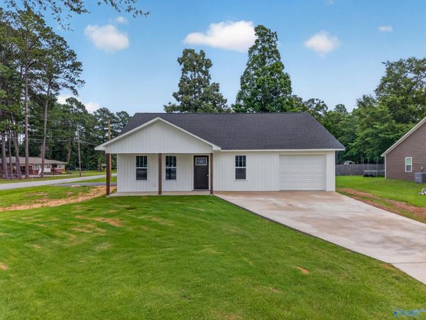 3527 Alford Bend Road, Hokes Bluff, AL 35903