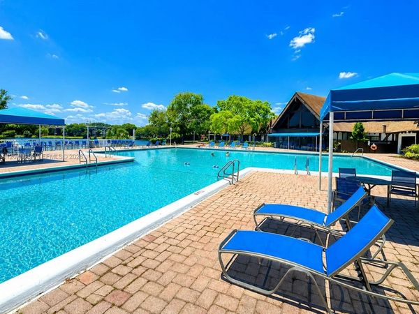 3660 Inverrary Dr, Unit 1R, Lauderhill, FL 33319