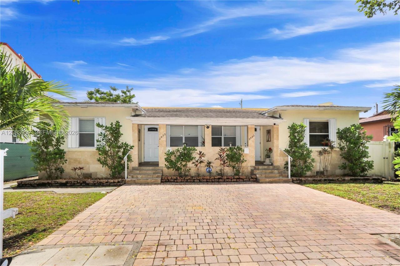 2530 SW 27th St , Miami, FL 33133 Photo