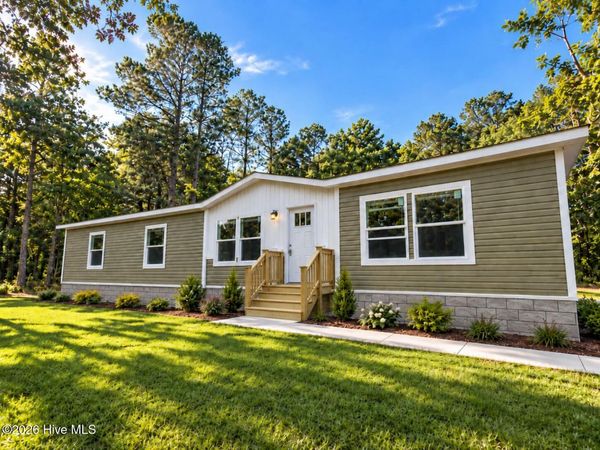 236 Woods Court SE, Bolivia, NC 28422