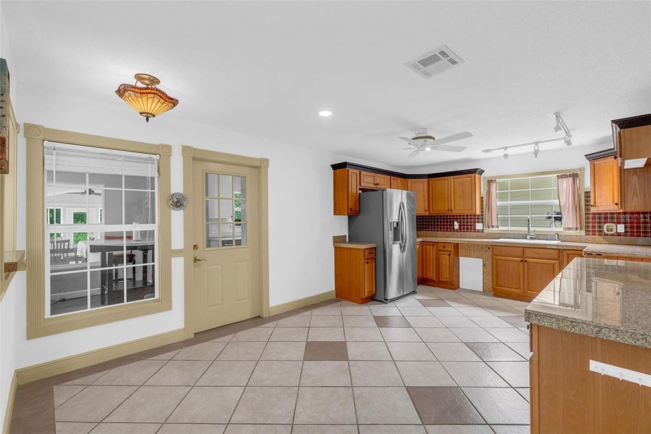507 Phyllis Circle, Eustis, FL 32726 Photo