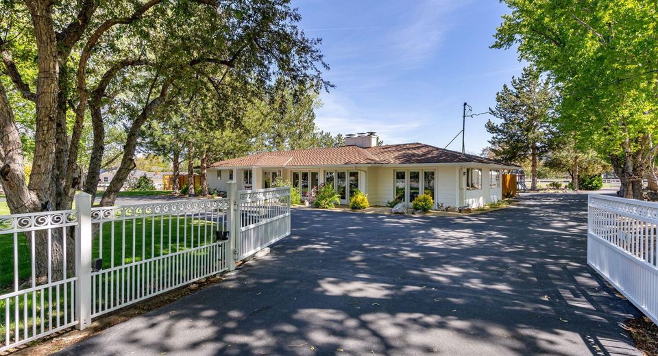 990 Del Monte Lane, Reno, NV 89511 Photo