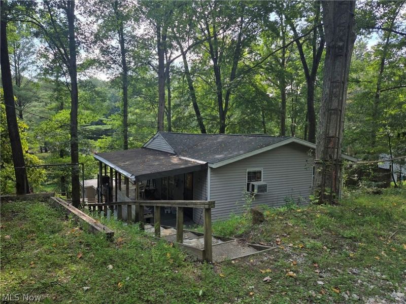 5082 Poplar Drive SW, Carrollton, OH 44615 Photo 2