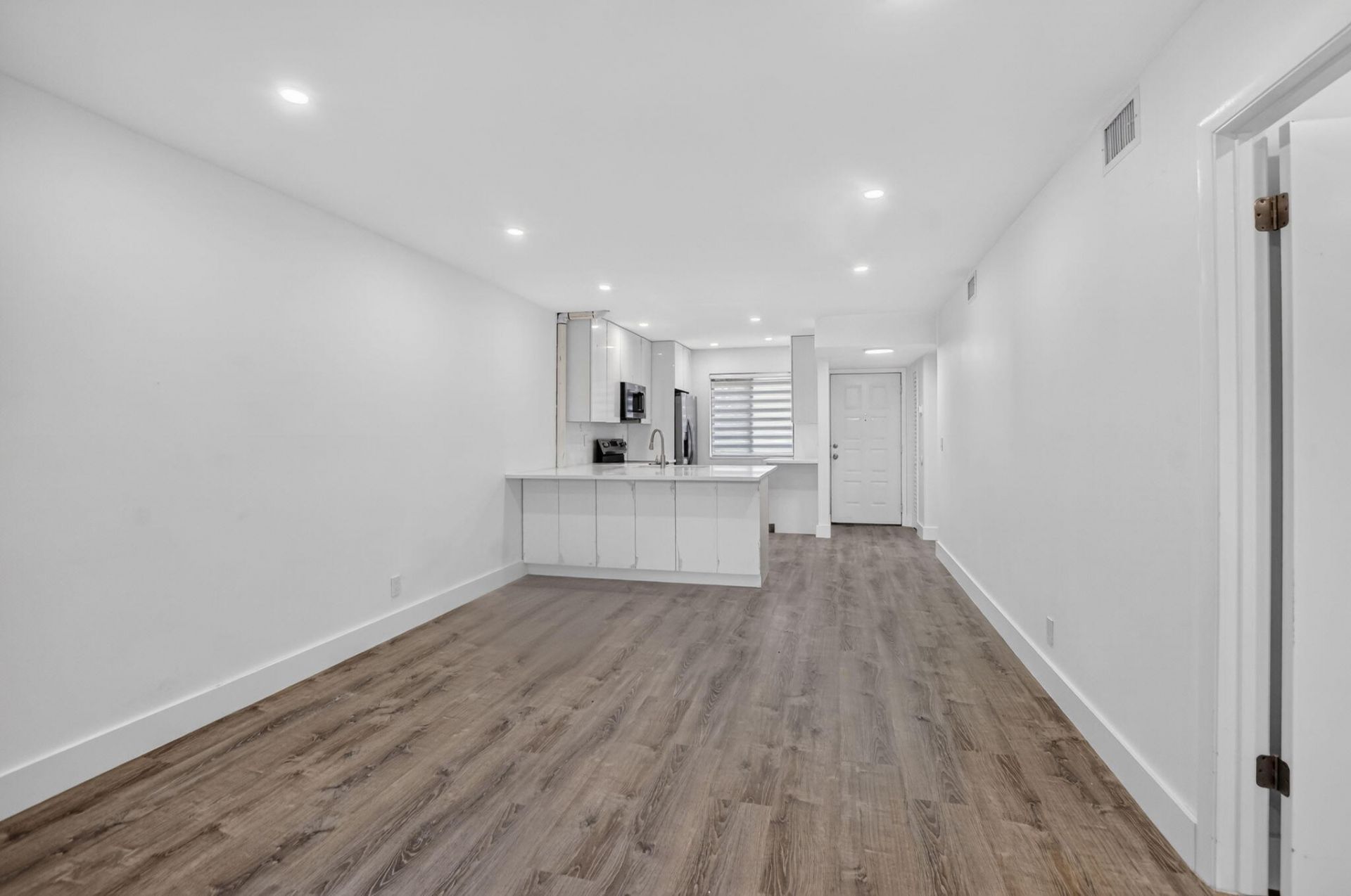 21950 Soundview Terrace, Unit 107, Boca Raton, FL 33433 Photo
