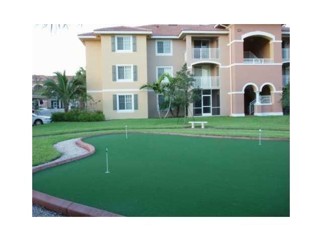 6410 Emerald Dunes Drive, Unit 204, West Palm Beach, FL 33411 Photo