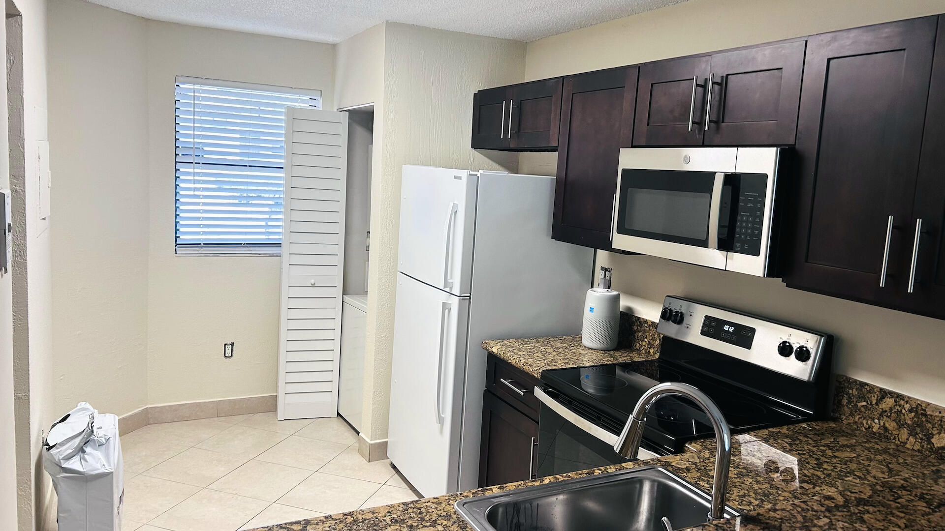 9938 Nob Hill Lane, Unit 9938, Sunrise, FL 33351 Photo