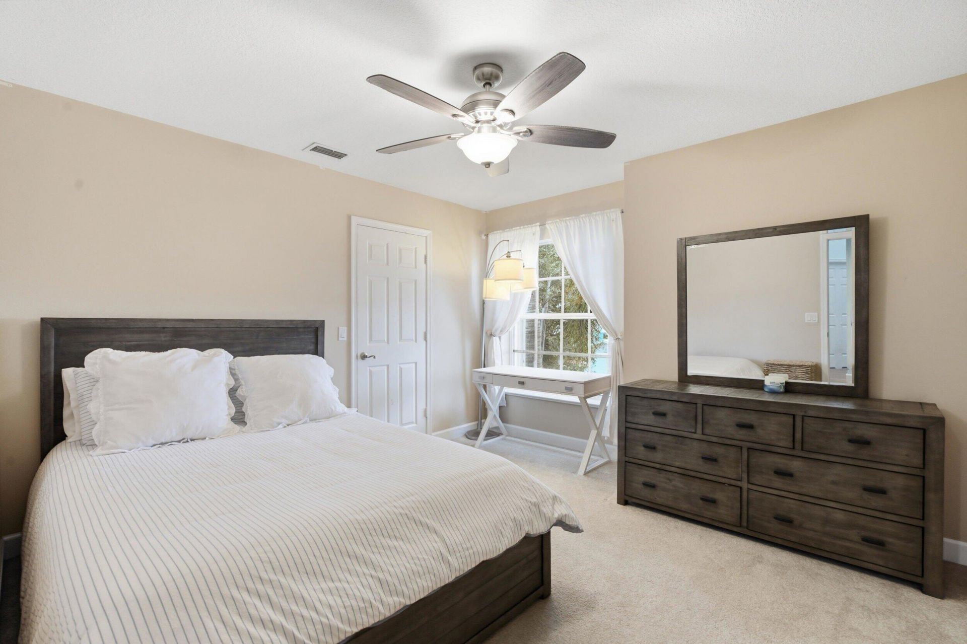 1404 SW Seagull Way, Palm City, FL 34990 Photo