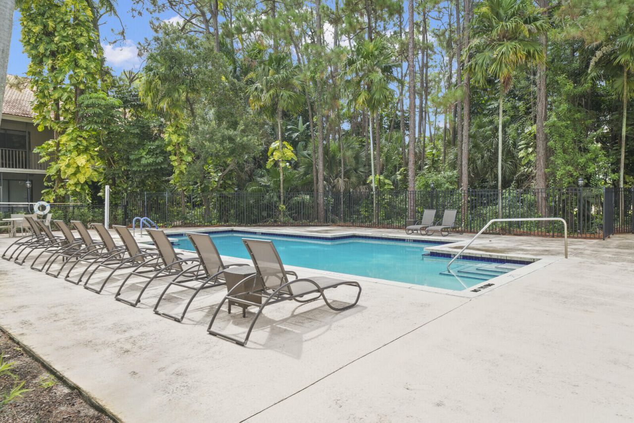 5780 Coach House Circle, Unit C, Boca Raton, FL 33486 Photo