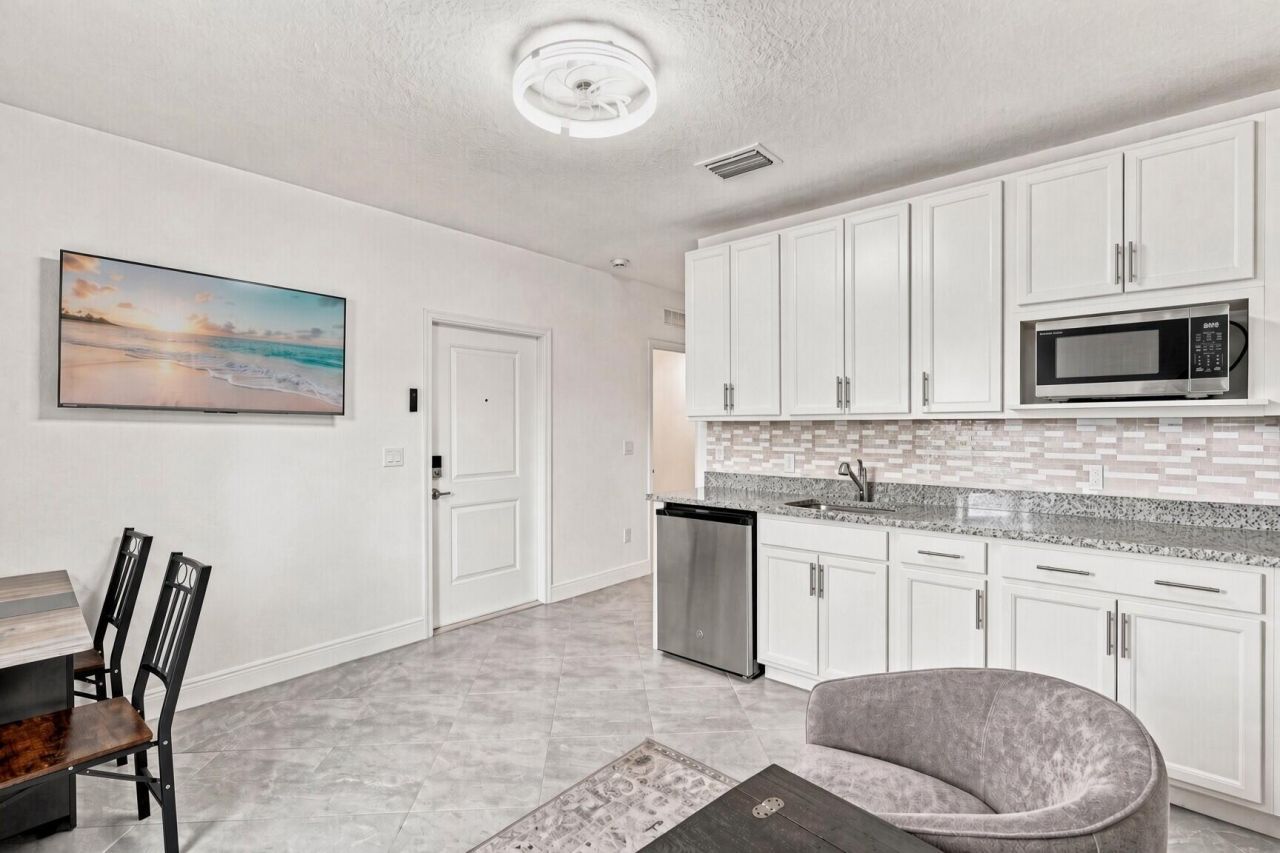 226 SW Milburn Circle, Port Saint Lucie, FL 34953 Photo