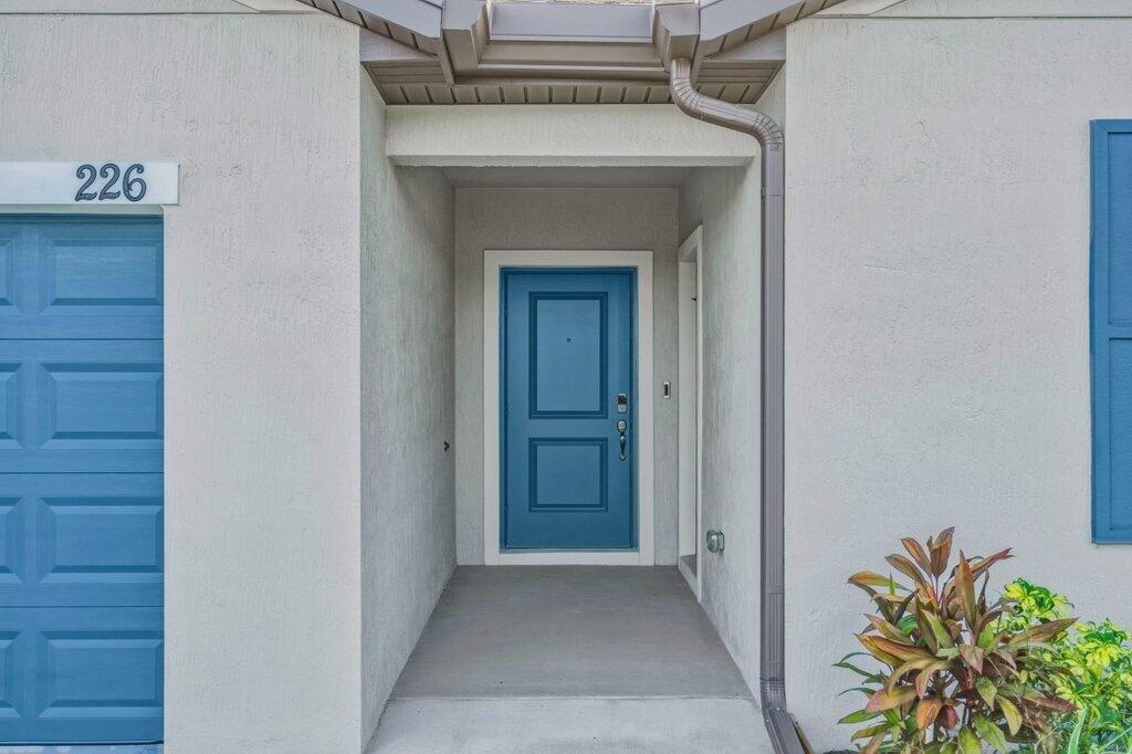 226 SW Milburn Circle, Port Saint Lucie, FL 34953 Photo