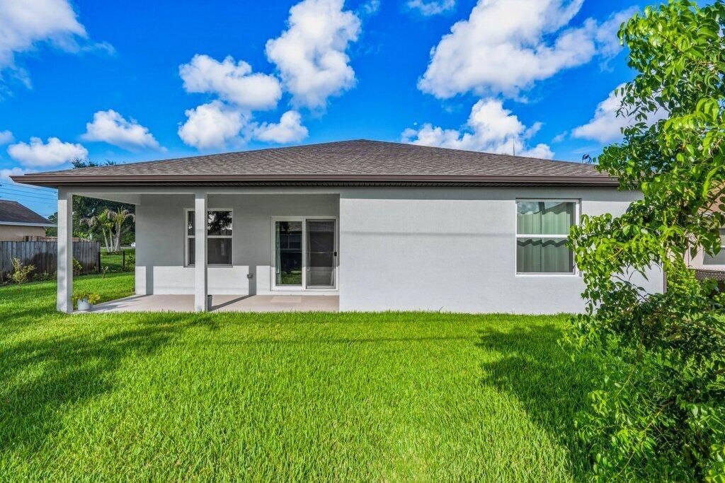226 SW Milburn Circle, Port Saint Lucie, FL 34953 Photo