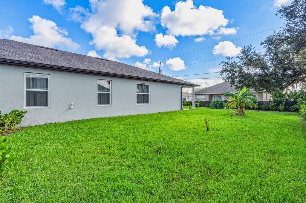 226 SW Milburn Circle, Port Saint Lucie, FL 34953 Photo