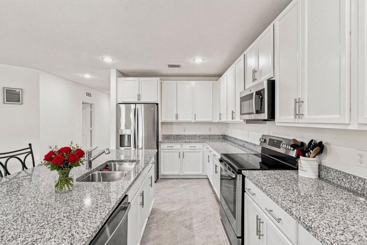 226 SW Milburn Circle, Port Saint Lucie, FL 34953 Photo