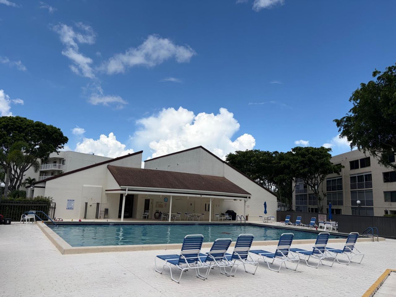 3154 Via Poinciana, Unit 115, Lake Worth, FL 33467 Photo