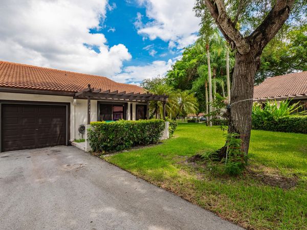 7143 WISTERIA Way, Tamarac, FL 33321